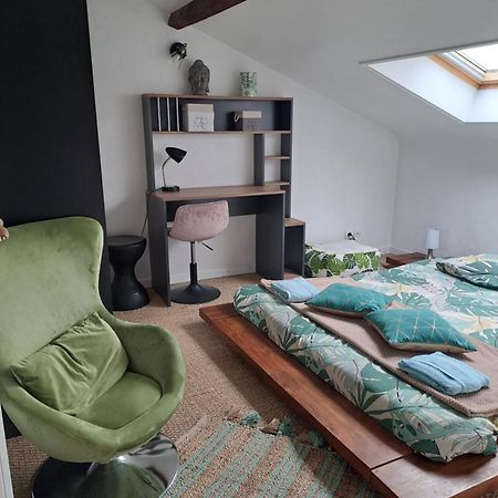 Atypique Saumur 80 M2 Joli Appartement 2 A 7 Pers Familial Renove Entier 3 Chambres Hyper Centre Extérieur photo